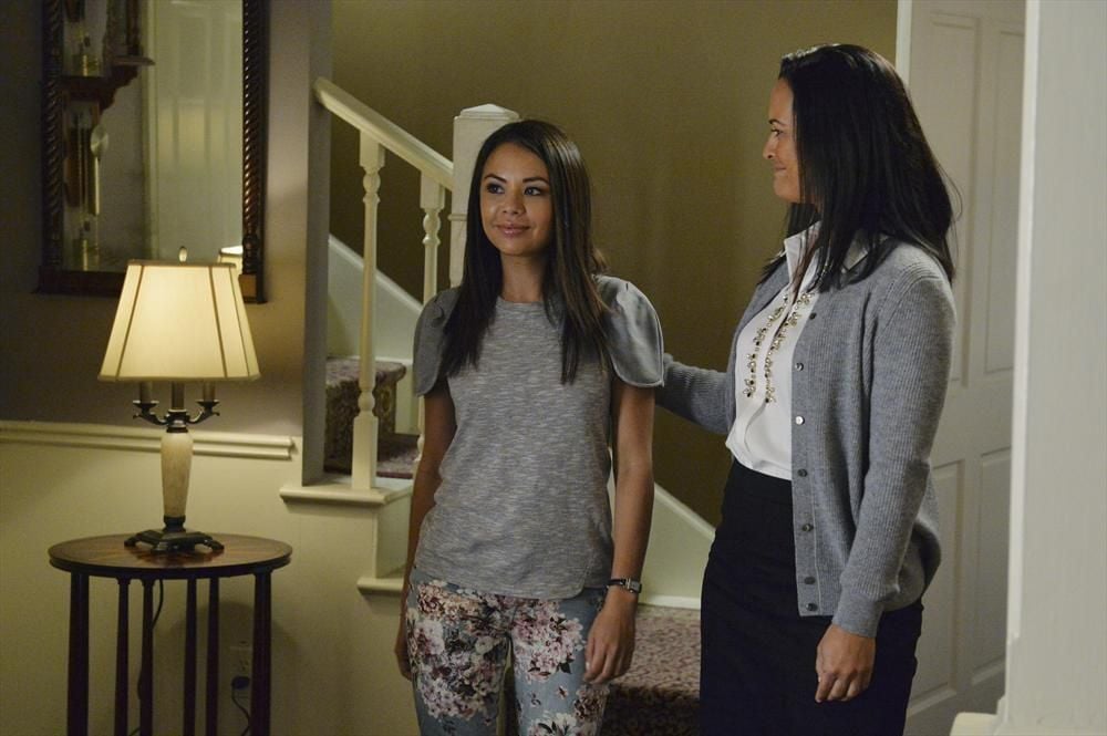 Pretty Little Liars : Bild Sydney Penny, Janel Parrish