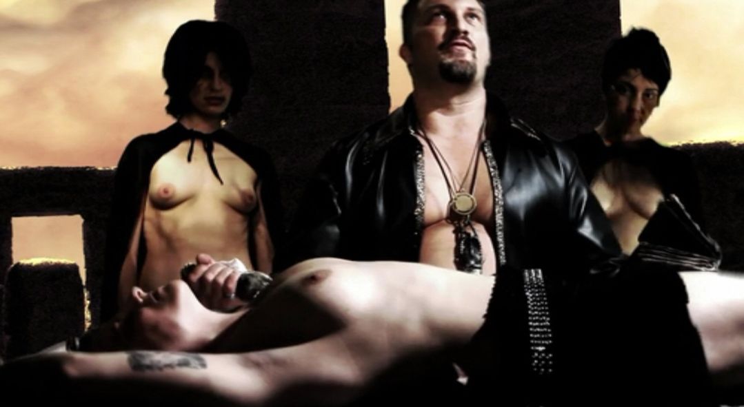 Stripper Zombieland : Bild