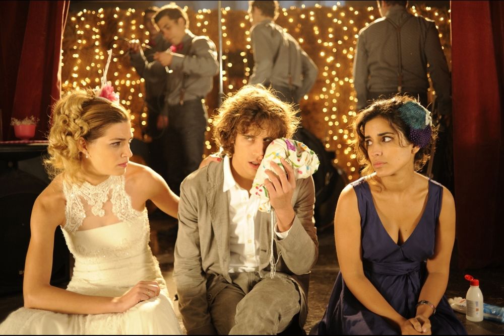 Drei Hochzeiten zu viel : Bild Laura Sanchez, Inma Cuesta, Martiño Rivas
