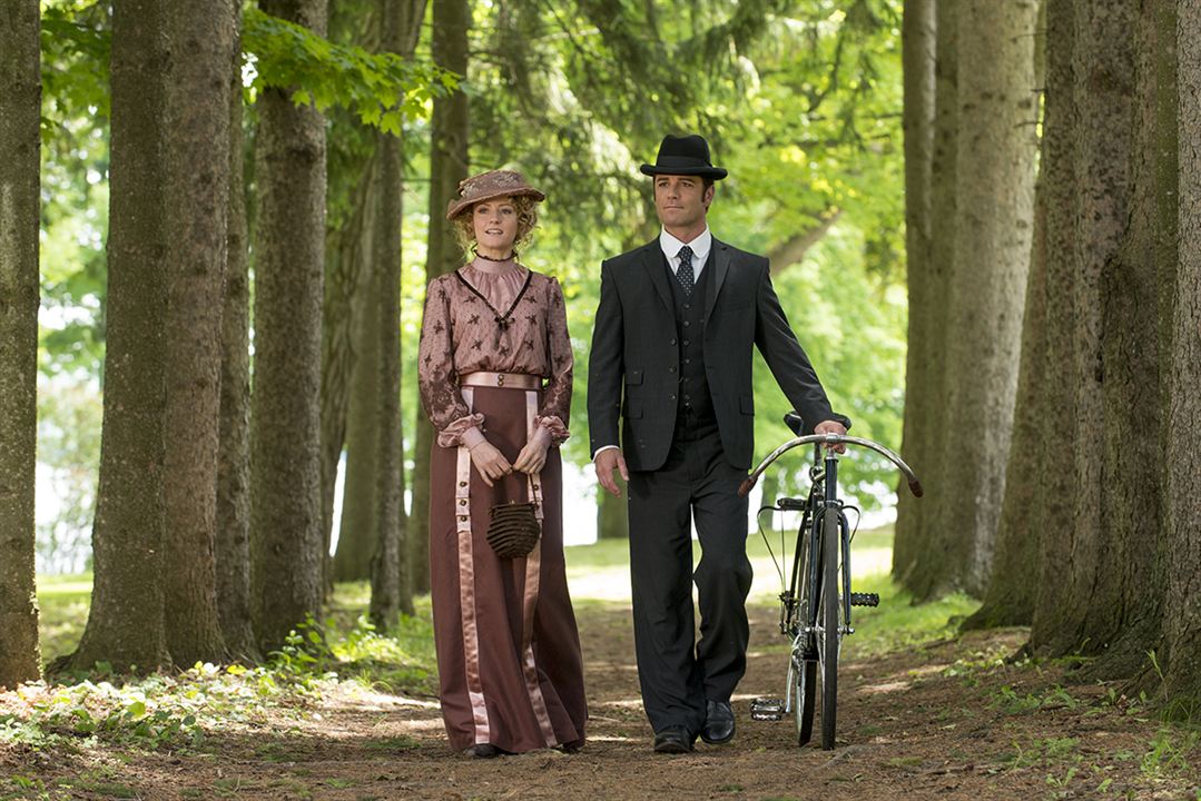 Bild Yannick Bisson, Helene Joy