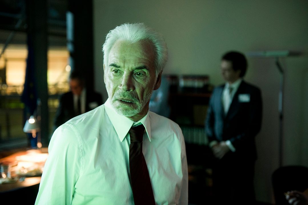 Die Einsamkeit des Killers vor dem Schuss : Bild Wolf Roth