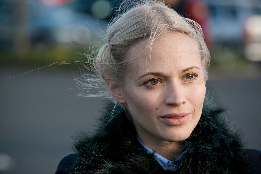 Die Einsamkeit des Killers vor dem Schuss : Bild Mavie Hörbiger