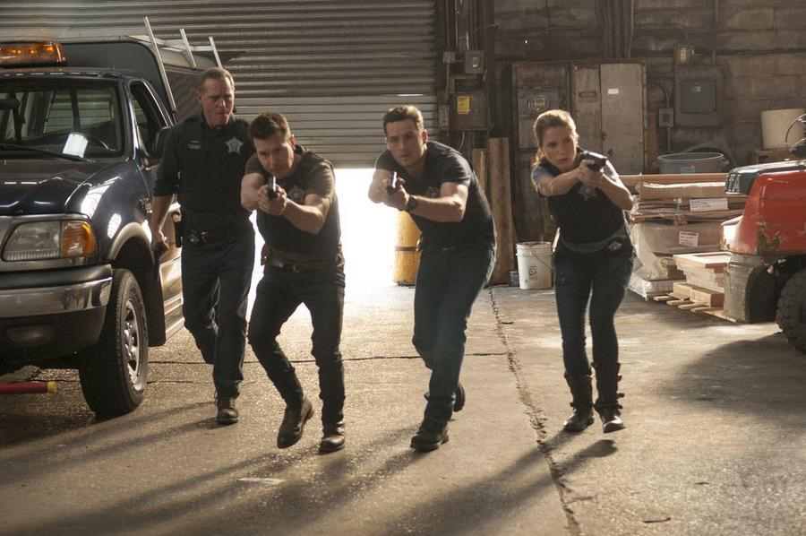 Chicago PD : Bild Jon Seda, Jesse Lee Soffer, Sophia Bush, Jason Beghe