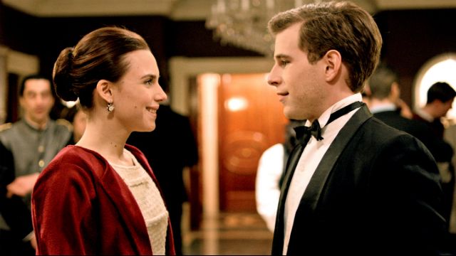 Bild Álvaro Cervantes, Aura Garrido