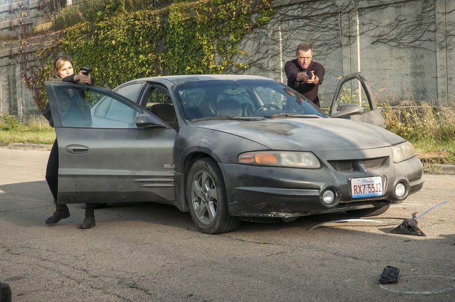 Chicago PD : Bild Sophia Bush, Jason Beghe