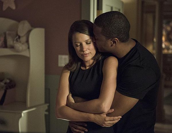 Arrow : Bild David Ramsey, Audrey Marie Anderson