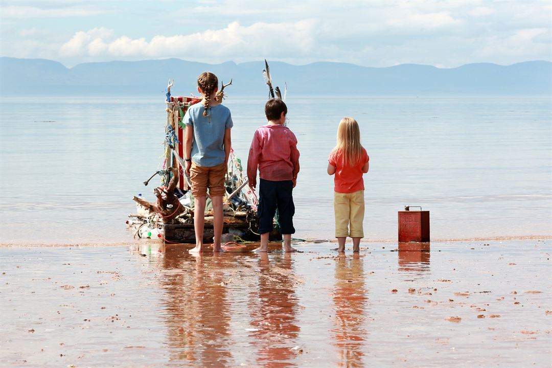 Ein Schotte macht noch keinen Sommer : Bild Bobby Smalldridge, Emilia Jones, Harriet Turnbull