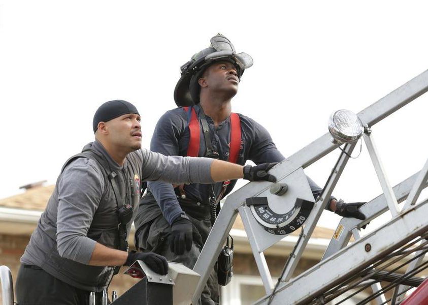 Chicago Fire : Bild Edwin Hodge, Joe Minoso
