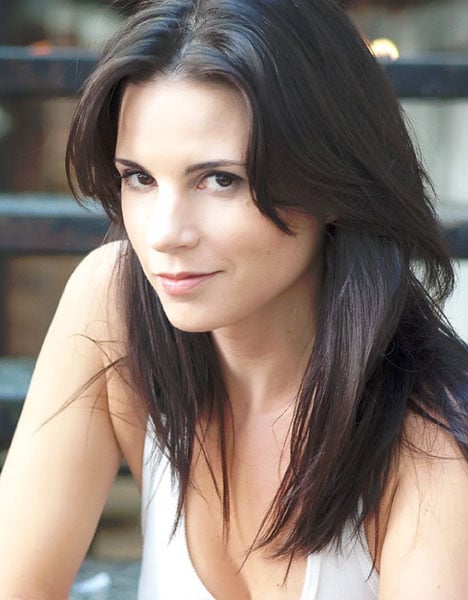 Kinoposter Leah Cairns