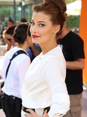 Kinoposter Müjde Uzman