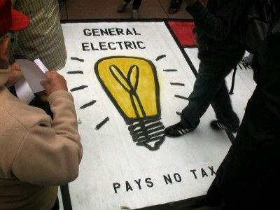 Pay 2 Play: Democracy’s High Stakes : Bild