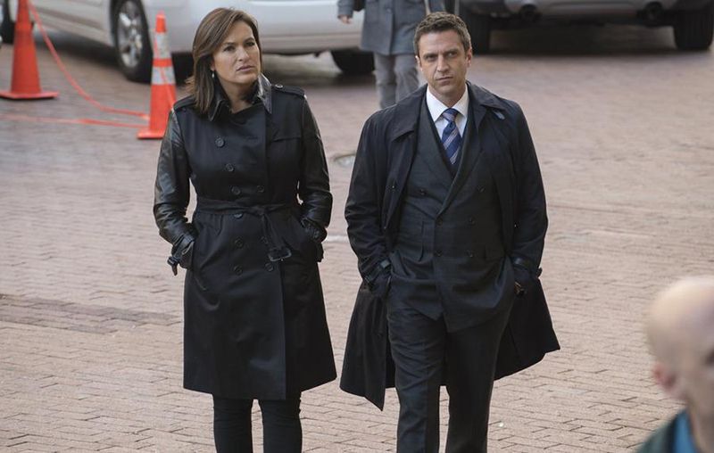 Law & Order: Special Victims Unit : Bild Raul Esparza, Mariska Hargitay