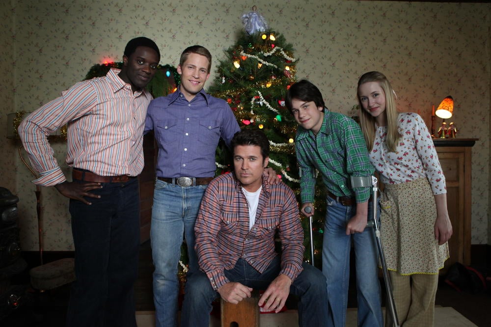 Weihnachten voller Hoffnung : Bild Billy Ray Cyrus, Emily Tennant, Liam James, Jacob Blair, Matt Ward (II)