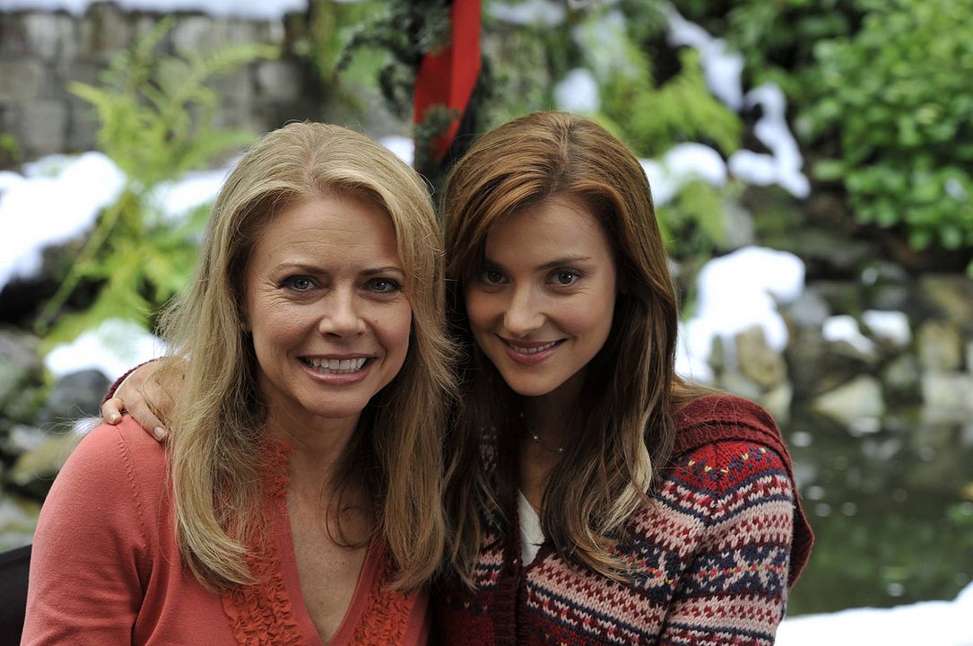 Trading Christmas : Bild Faith Ford, Emma Lahana
