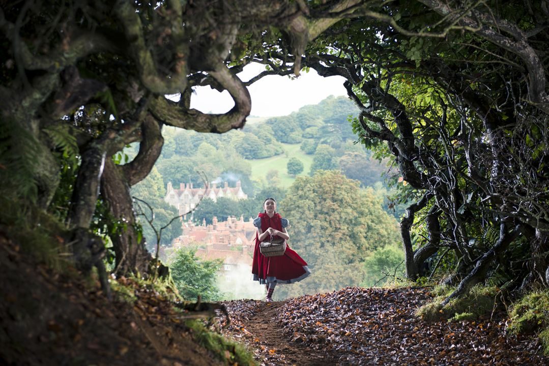 Into The Woods : Bild Lilla Crawford