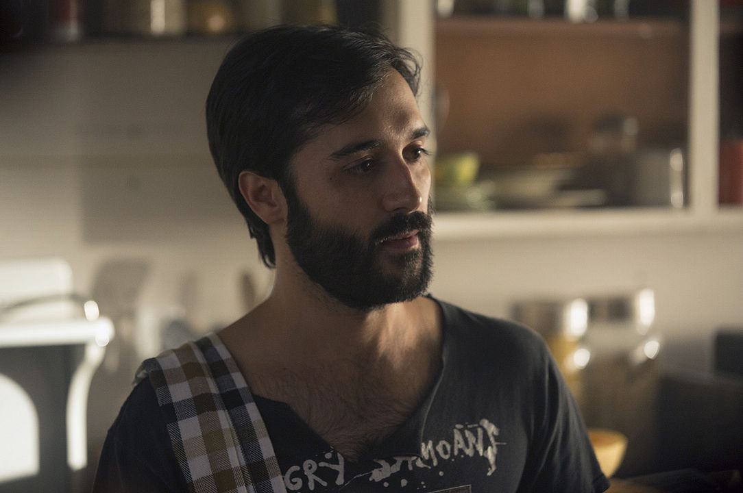 Looking : Bild Frankie J. Alvarez