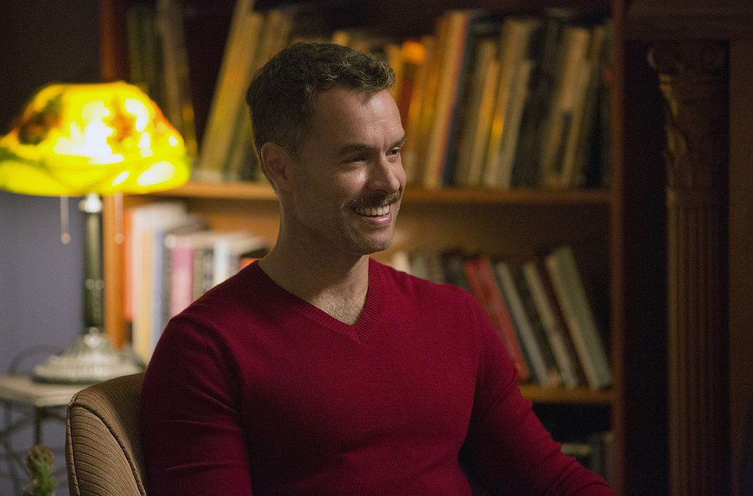 Looking : Bild Murray Bartlett