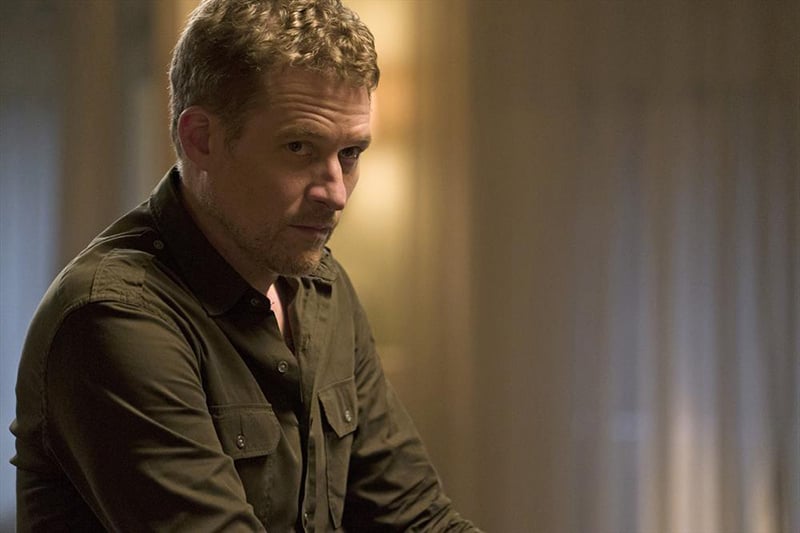 Revenge : Bild James Tupper