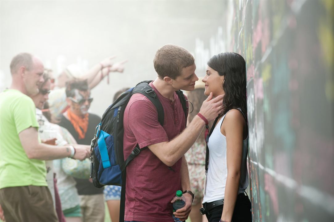 Project: Almanac : Bild Sofia Black D'Elia, Jonny Weston