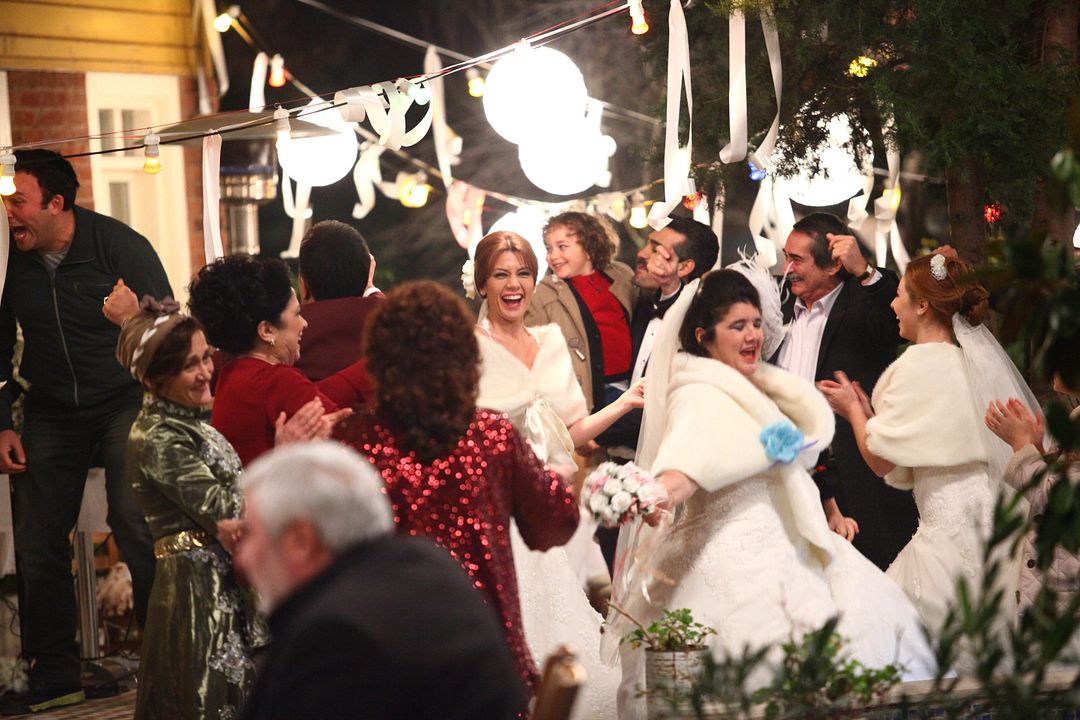 Bild Gökçe Bahadır, Ayça Damgacı