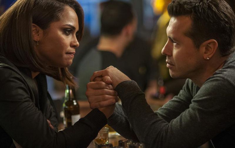 Chicago PD : Bild Monica Raymund, Jon Seda