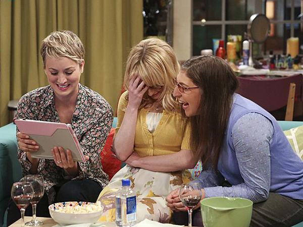 The Big Bang Theory : Bild Melissa Rauch, Kaley Cuoco, Mayim Bialik