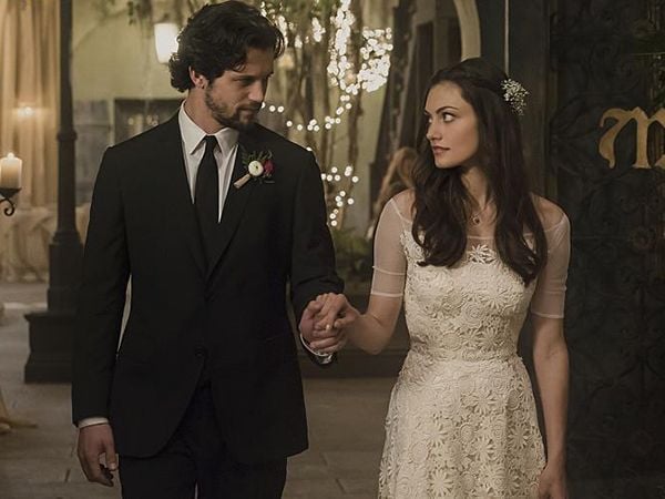 Bild Nathan Parsons, Phoebe Tonkin