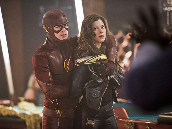 The Flash : Bild Grant Gustin, Peyton List (I)