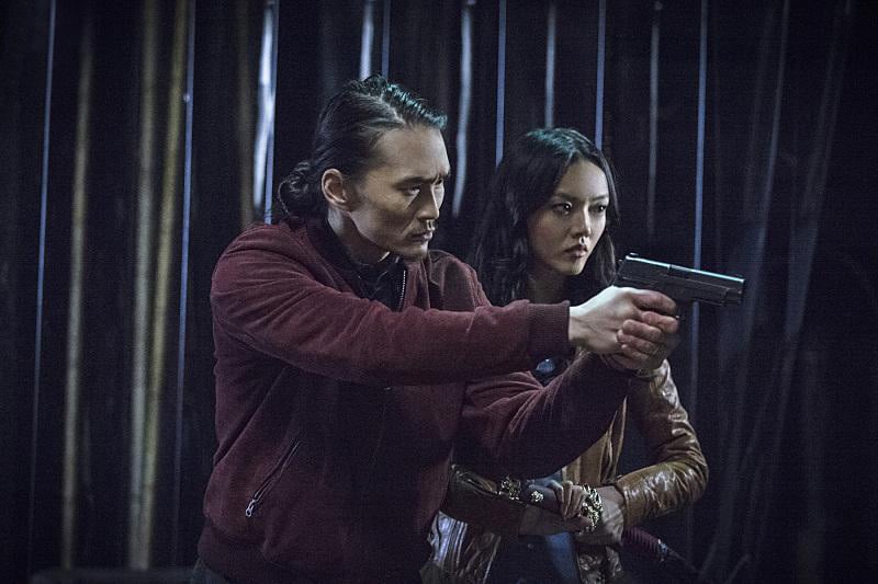 Arrow : Bild Karl Yune, Rila Fukushima