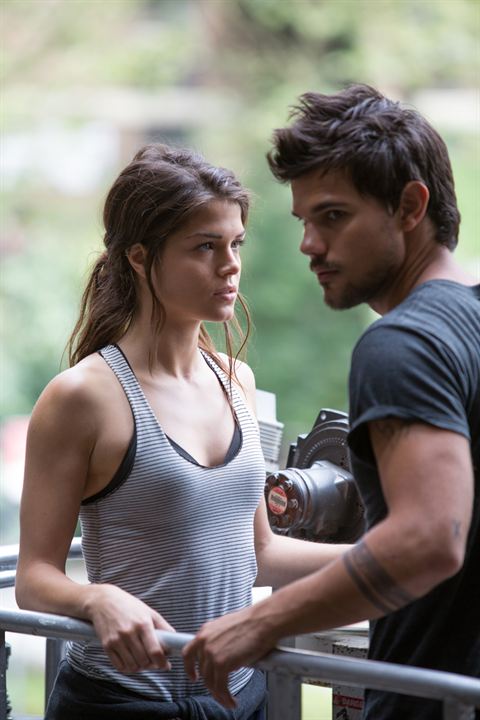 Tracers : Bild Taylor Lautner, Marie Avgeropoulos