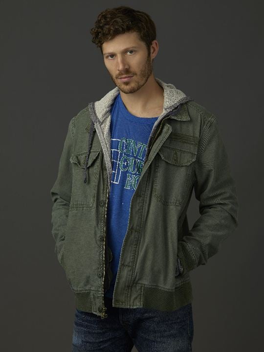 Bild Zach Gilford