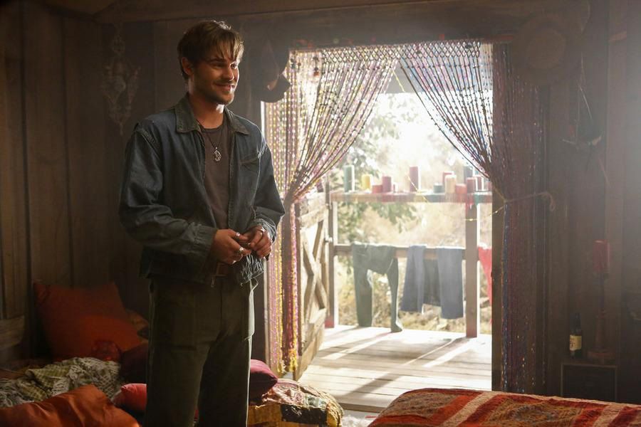 Aquarius : Bild Grey Damon