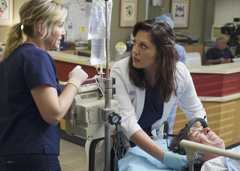 Grey's Anatomy - Die jungen Ärzte : Bild Jessica Capshaw, Sara Ramirez