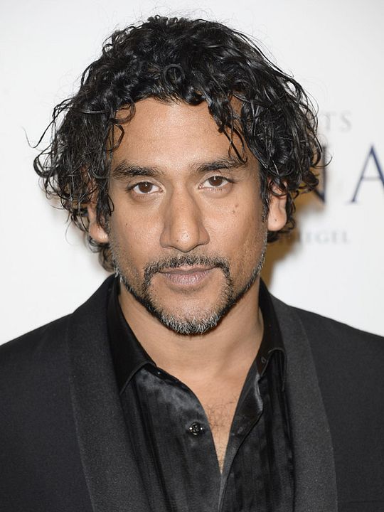 Kinoposter Naveen Andrews