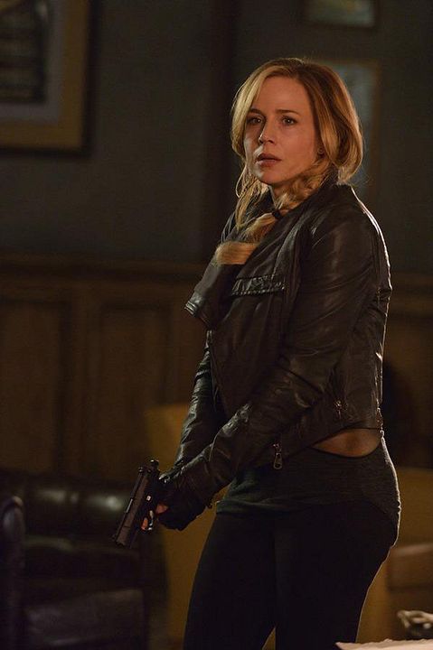 Defiance : Bild Julie Benz