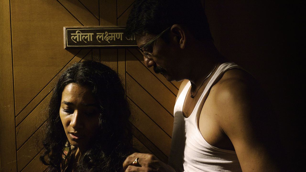 Sunrise : Bild Tannishtha Chatterjee, Adil Hussain