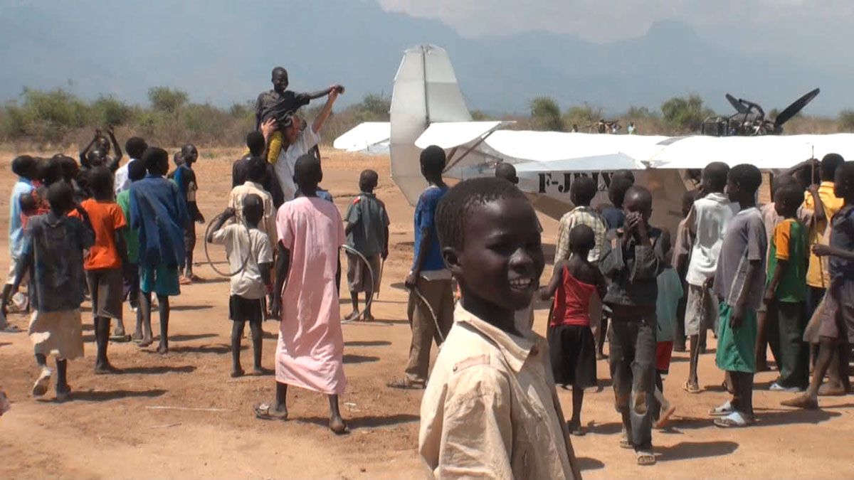 We Come as Friends : Bild