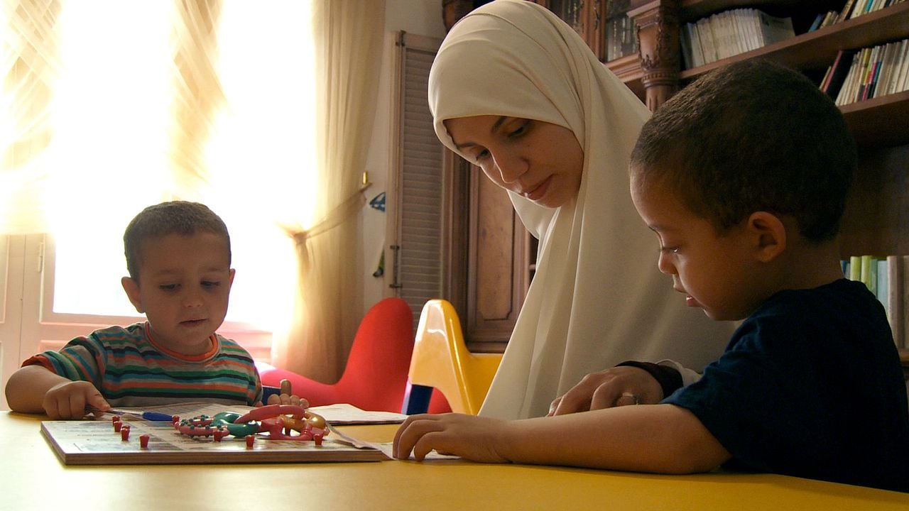 Private Revolutions - Jung, Weiblich, Ägyptisch : Bild