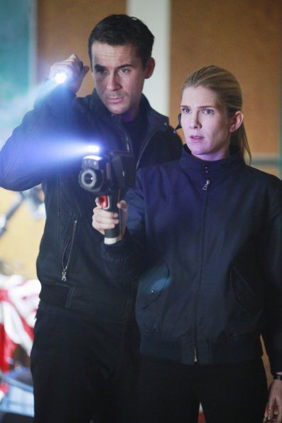 The Whispers : Bild Lily Rabe, Barry Sloane