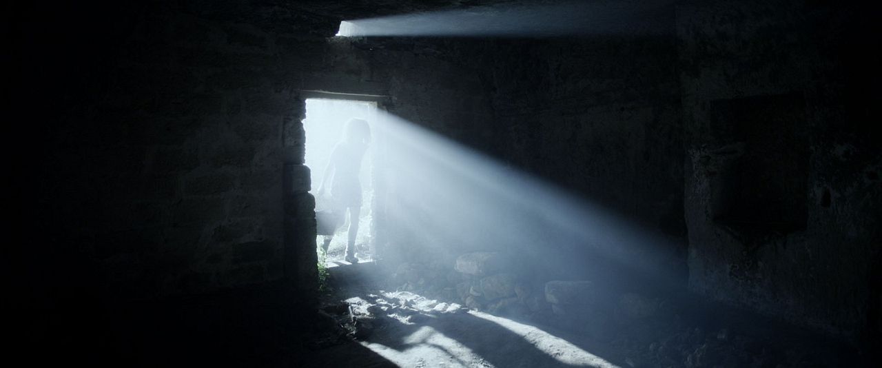 Spring - Love Is a Monster : Bild