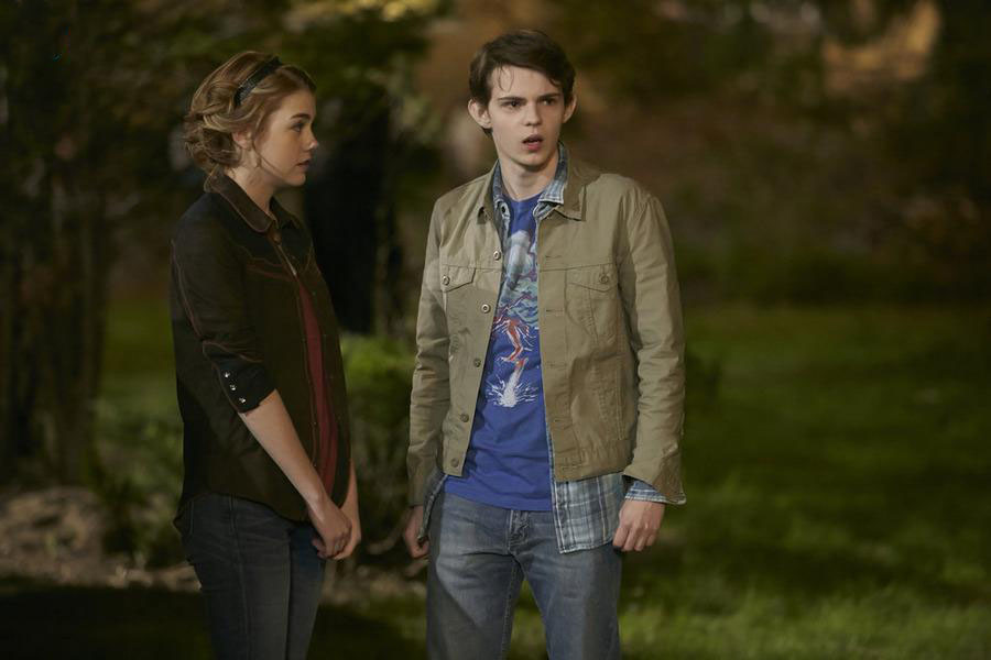 Heroes Reborn : Bild Gatlin Green, Robbie Kay