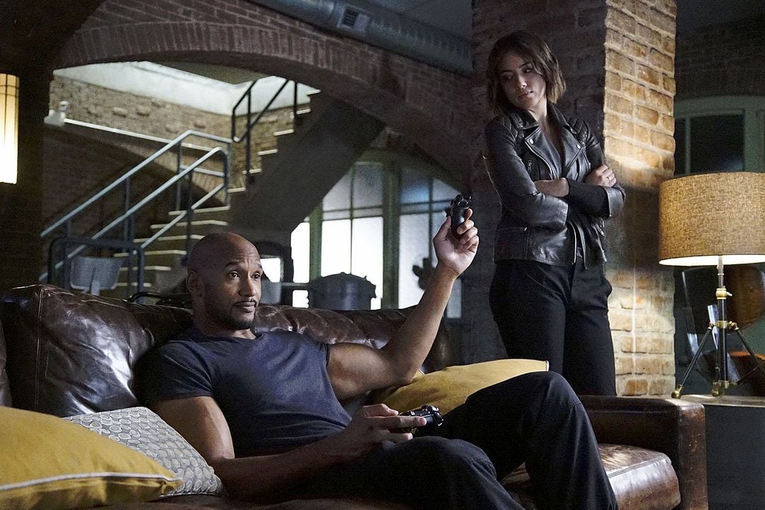 Marvel's Agents Of S.H.I.E.L.D. : Bild Chloe Bennet, Henry Simmons