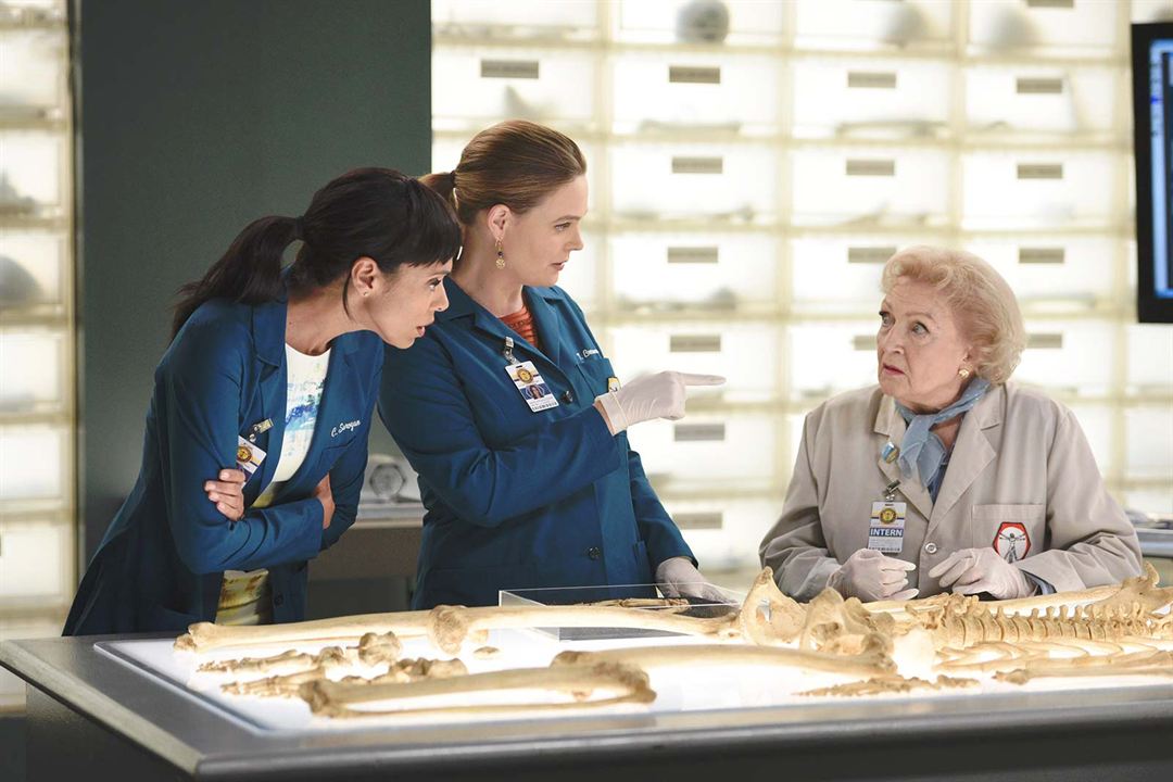 Bones - Die Knochenjägerin : Bild Tamara Taylor, Betty White, Emily Deschanel