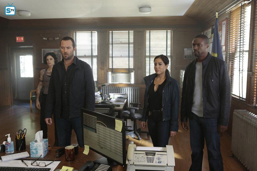 Blindspot : Bild Rob Brown, Sullivan Stapleton, Jaimie Alexander, Audrey Esparza