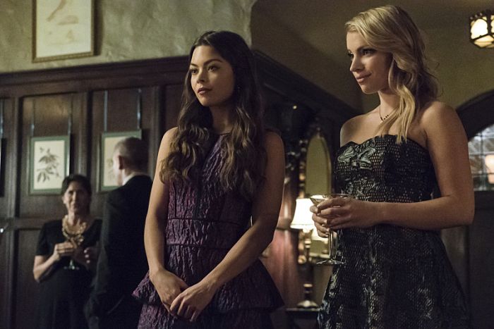 Vampire Diaries : Bild Scarlett Byrne, Teressa Liane