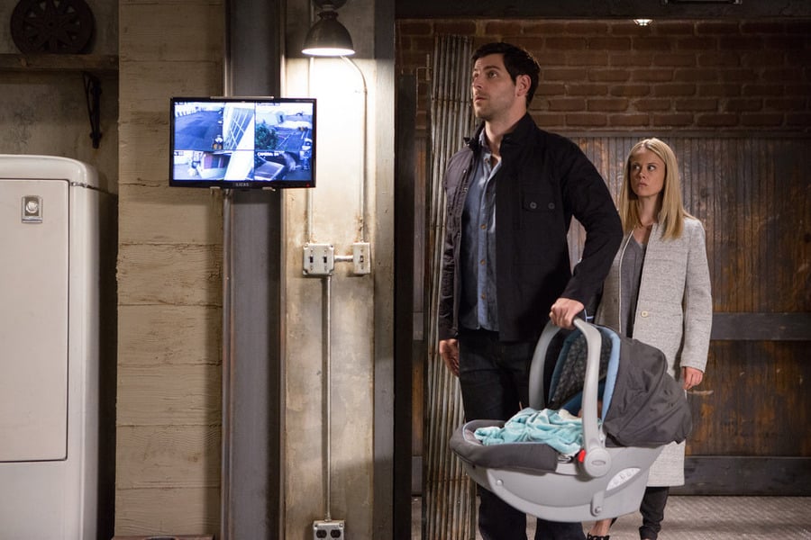 Grimm : Bild Claire Coffee, David Giuntoli