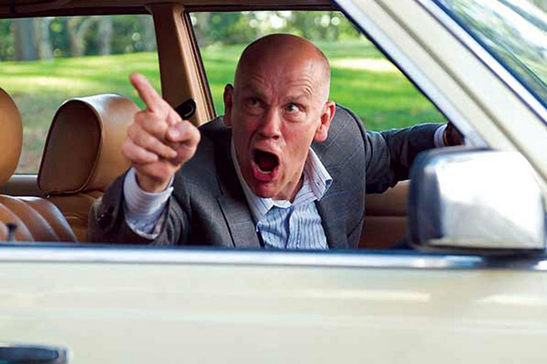 Bild zu John Malkovich Burn after Reading Wer verbrennt sich hier die Finger? Bild John