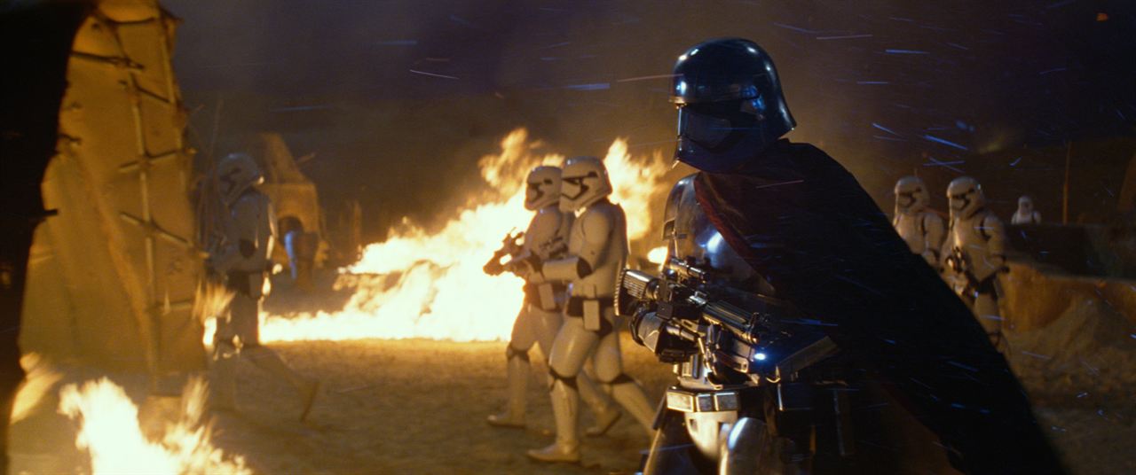 Star Wars 7: Das Erwachen der Macht : Bild Gwendoline Christie