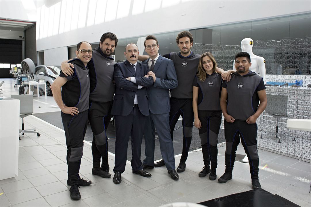 Cuerpo de élite : Bild Carlos Areces, María León, Joaquín Reyes, Roberto Bodegas, Juan Carlos Aduviri, Jordi Sánchez, Miki Esparbé