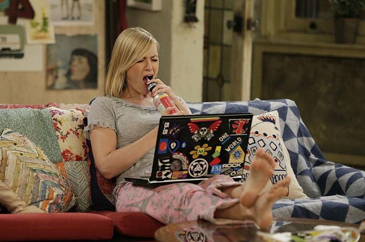 2 Broke Girls : Bild Beth Behrs